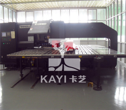 CNC Turret Machine